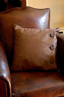 Leather, A Touch of Luxury For Your Home Décor
